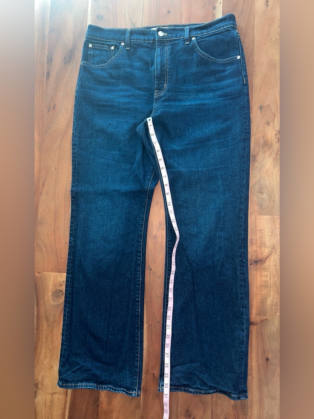 Relaxed Bootcut Jeans - Picture 2 of 4
